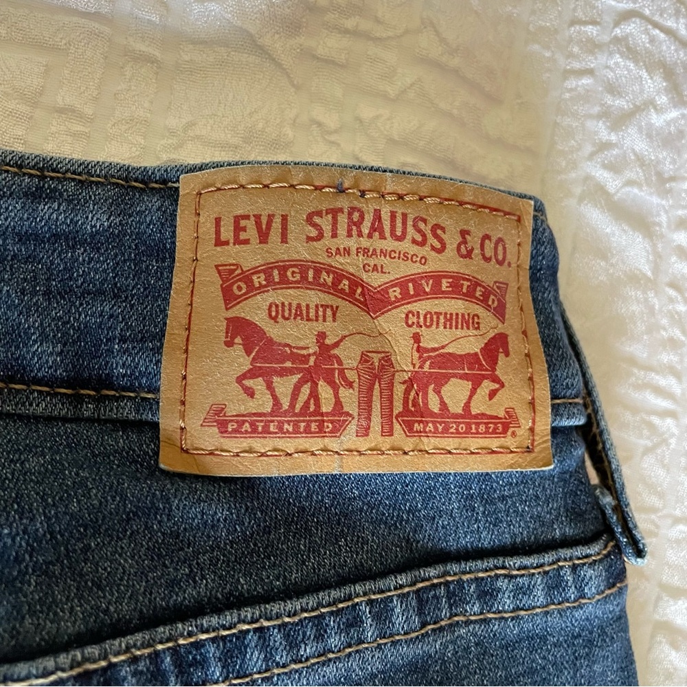 EUC Levi’s 721 hi rise skinny jeans size 28 - Picture 8 of 12